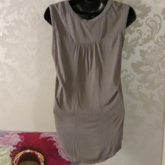 American Eagle Outfitters Gray Asymmetrical Sequin Tank Top - Picture 3 of 5